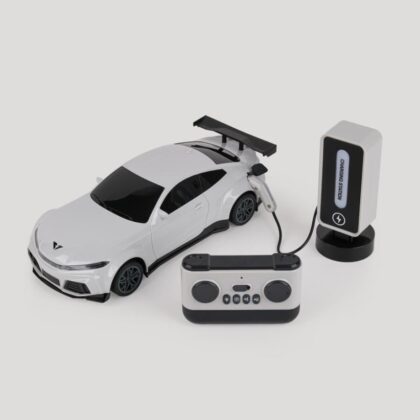 Uzaktan Kumandalı Şarj İstasyonlu Araba - 28 cm 2.4 Ghz - Beyaz - LC-31234